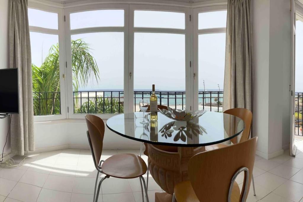 Sea&Harbour Arrecife Apartment Bagian luar foto