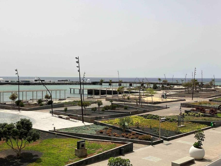 Sea&Harbour Arrecife Apartment Bagian luar foto
